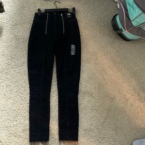 NWT Abercrombie black super high rise jeans with zipper detail